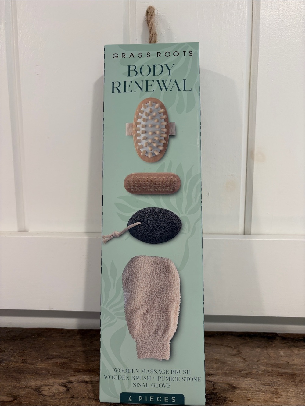 Grass Roots Body Renewal Bath Set — Beige & Black